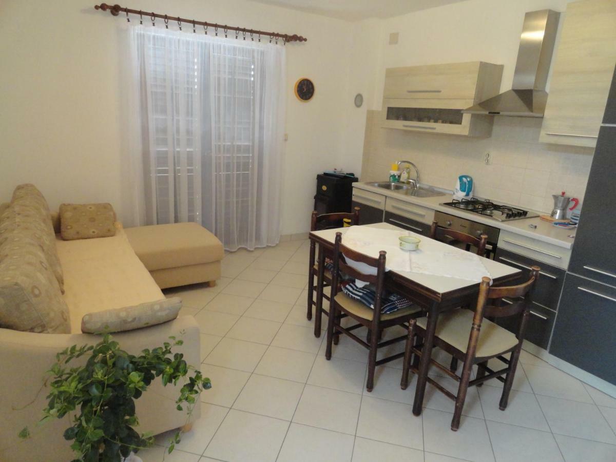 Ferienwohnung Tona Rovinjsko Selo Exterior foto